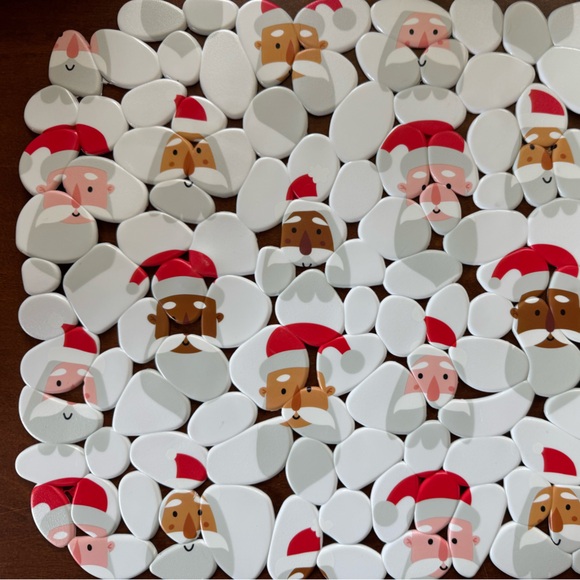 Christmas Sink Mat, Multi-Colored Santa Faces Protective Pebble Sink Mat - Picture 3 of 9